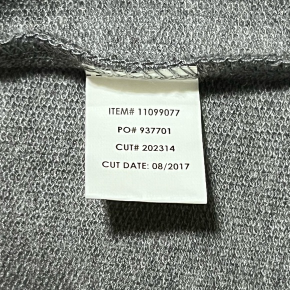 Torrid Active Grey Lace Up Back Detail Sweatshirt Long Sleeve Pullover Size 2X - Picture 13 of 13